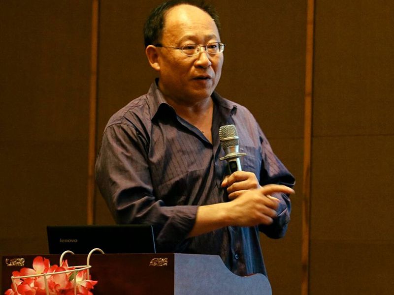 فريق البحث والتطوير العلمي 